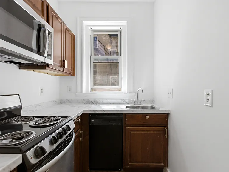 1673 Commonwealth Ave #3 — Photo 11