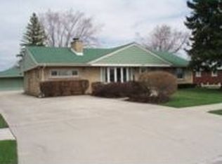 6344 W 90th Pl, Oak Lawn, IL 60453