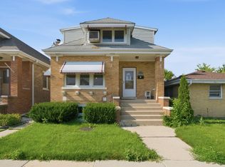 5704 W Newport Ave, Chicago, IL 60634