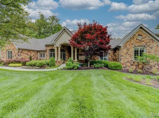 25 Windcastle Dr, Saint Charles, MO 63304