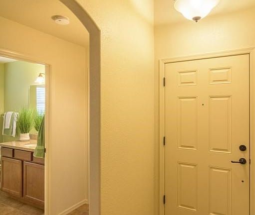 2nd image of 1471 Bonnie View Pl
