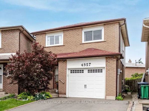 4327 Burnaby Ct, Mississauga, ON L4W 3W7