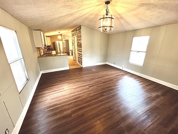 3rd image of 5198 Dogwood Dr