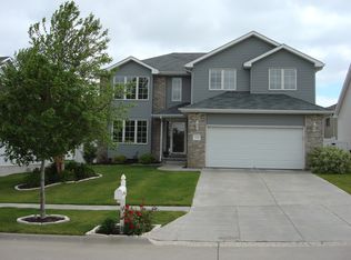 5566 N 18th St, Lincoln, NE 68521