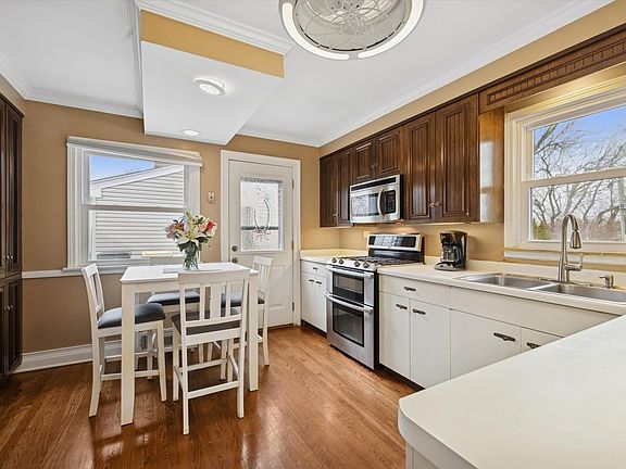 5th image of 1636 E Jonquil Ter