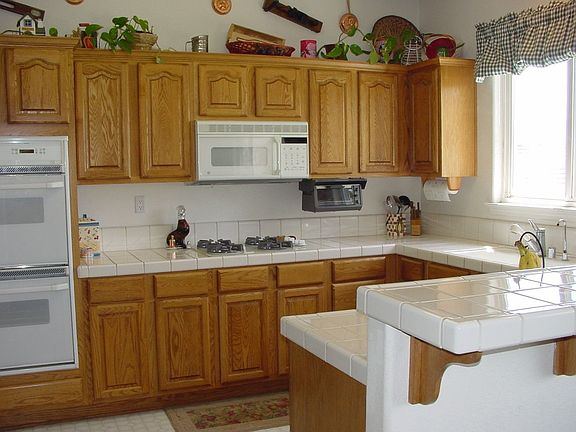 Kitchen/breakfast bar