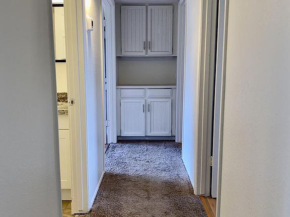 5th image of 4002 W CHRISTY Drive