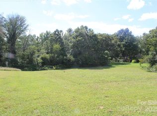 5930 Fisher Davis Rd, Morganton, NC 28655
