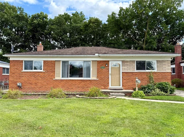 29639 Shacket St, Westland, MI 48185