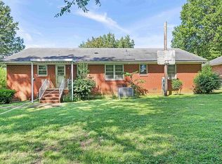 142 Webber St, Jackson, TN 38301