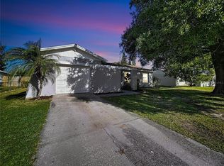 6040 Francis Dr, Apollo Beach, FL 33572