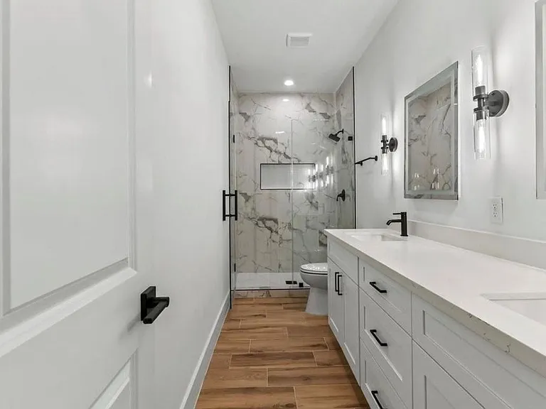 8323 Observatory St #B — Photo 13