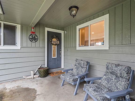3rd image of 1742 NE 6th Avenue