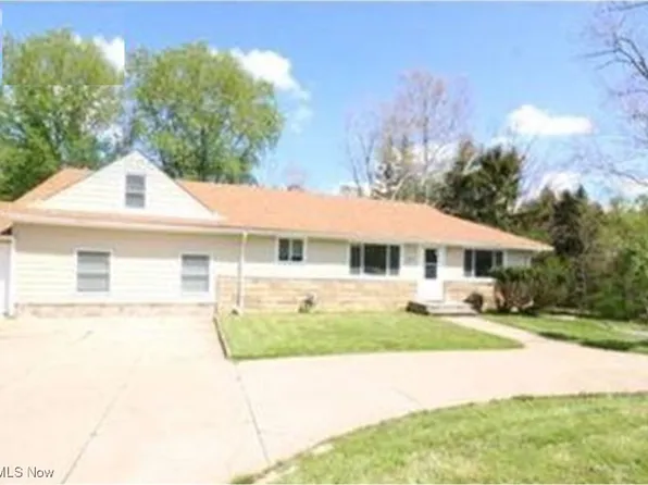8610 Broadview Rd, Broadview Heights, OH 44147