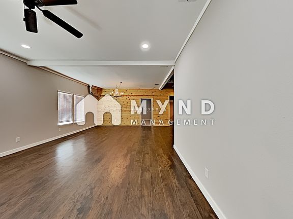 5th image of 139 King Roger St
