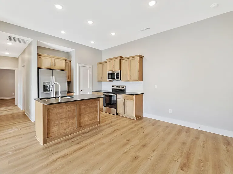 576 Long Path Ct — Photo 16