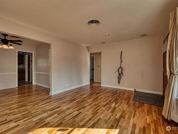 5th image of 280 1st Avenue NE