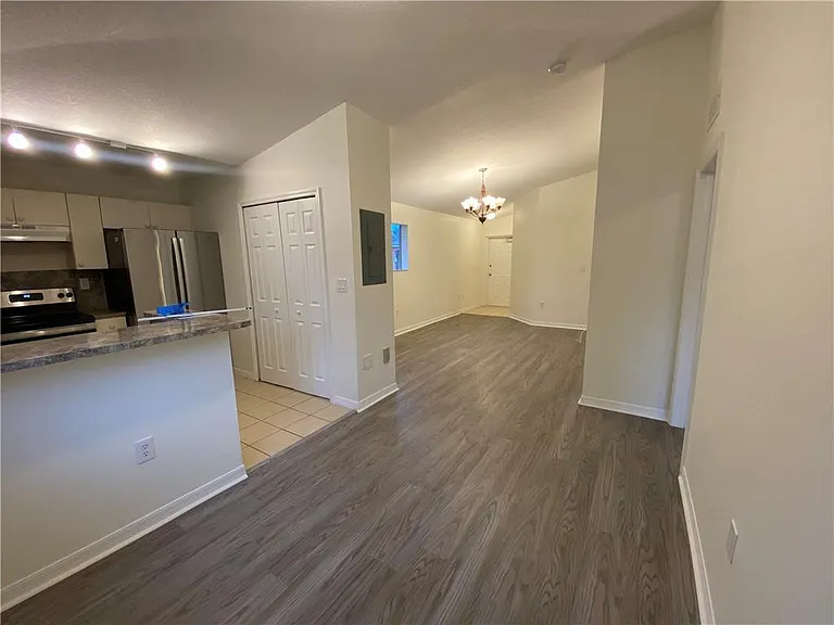 970 NE 34th Ave #204 — Photo 8