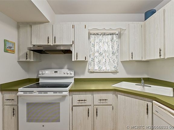 5th image of 1931 SW Palm City Rd APT 16-D