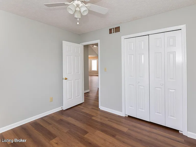 9104 1/2 Fairridge Dr — Photo 11