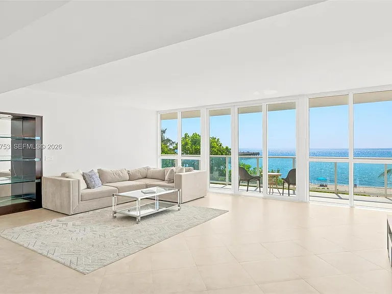 16485 Collins Ave #WS6C — Photo 2