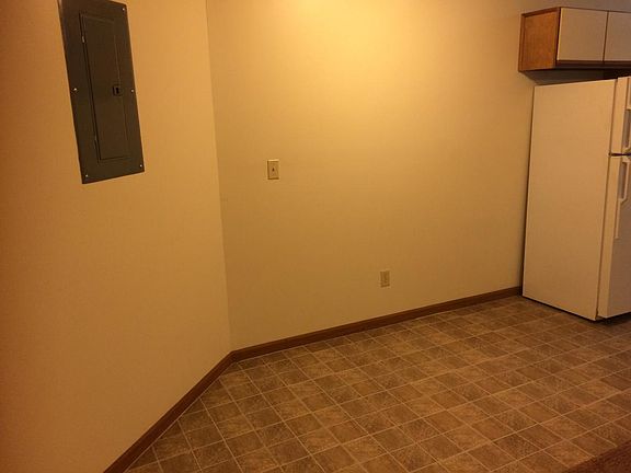 2nd image of 1133 Huntington Ave APT 2