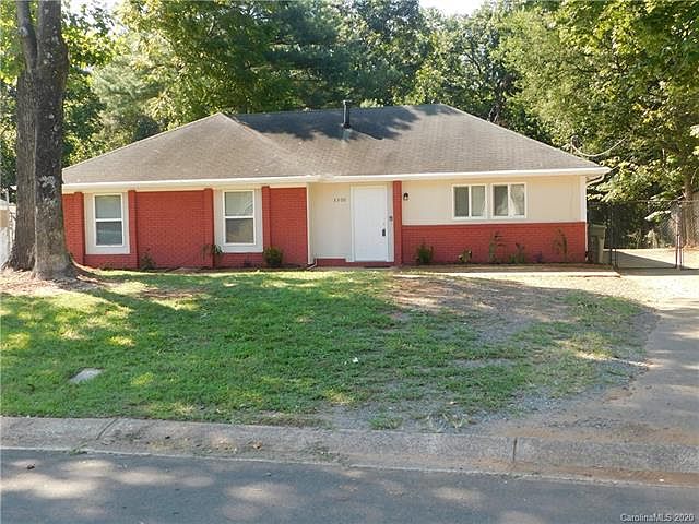 1st image of 3300 Cedarhurst Dr