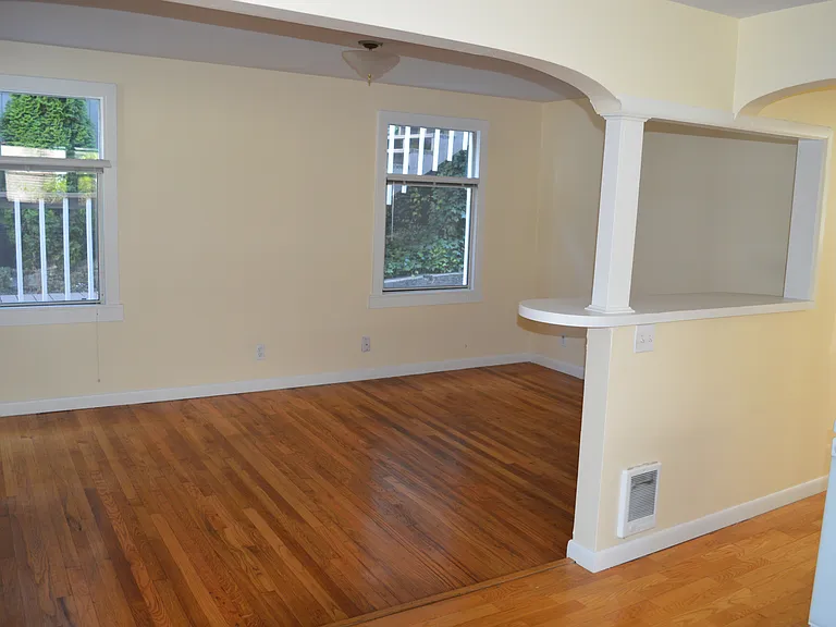 9011 Gramercy Pl SW — Photo 10