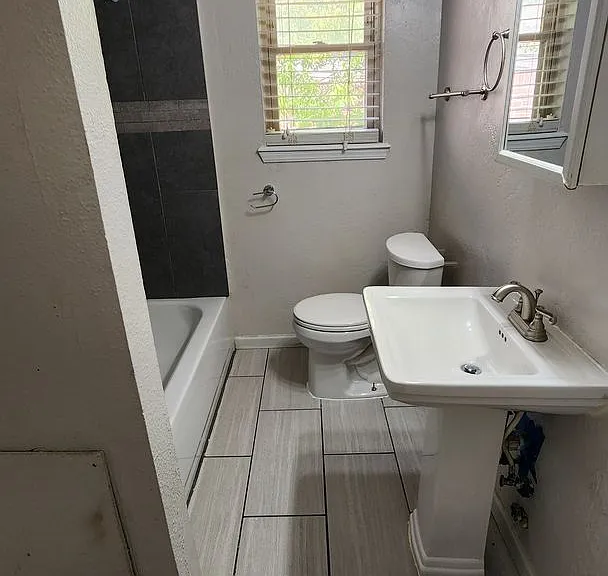 119 W Clegern Ave — Photo 12