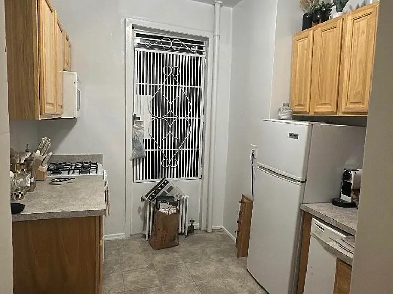 483 Columbus Ave #2C — Photo 6