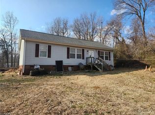 3051 Builders Dr, Thomasville, NC 27360