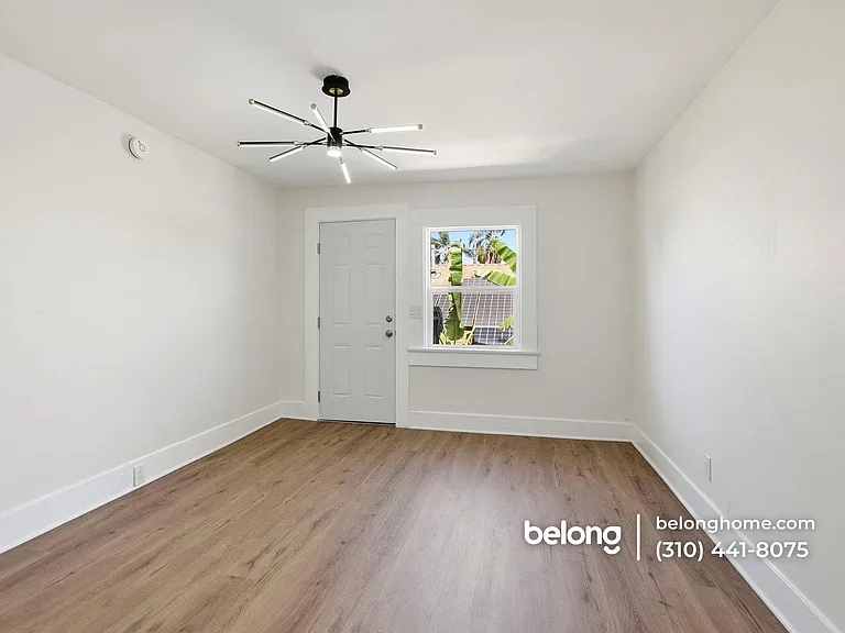 1474 W Vernon Ave #3 — Photo 6