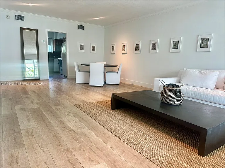 10178 Collins Ave #205 — Photo 4