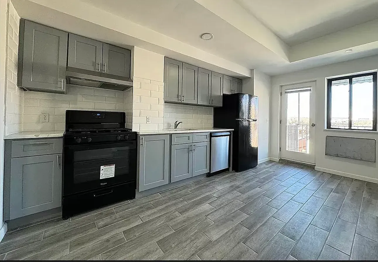 14-43 31st Avenue — Photo 1