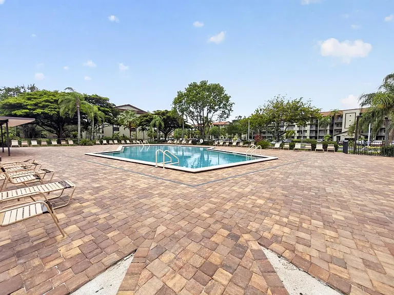 13055 SW 15th Ct — Photo 24