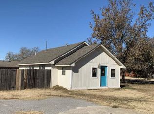 201 SW 7th St, Cache, OK 73527