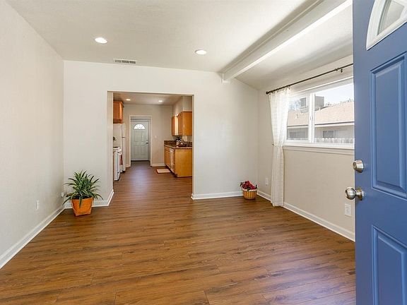 2nd image of 5068 10th Ave