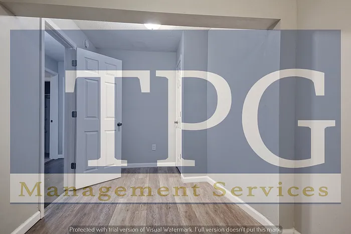 2121 N River Blvd — Photo 19
