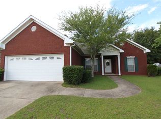 123 Huntington Dr, Headland, AL 36345