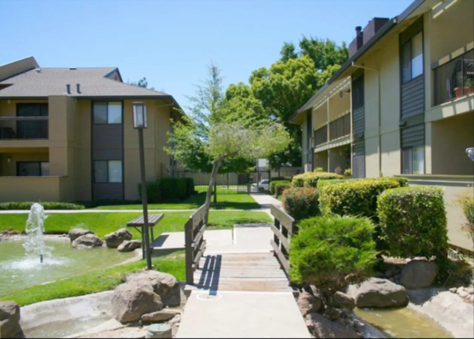 1500 Lakewood Ave #145-1 photo 1