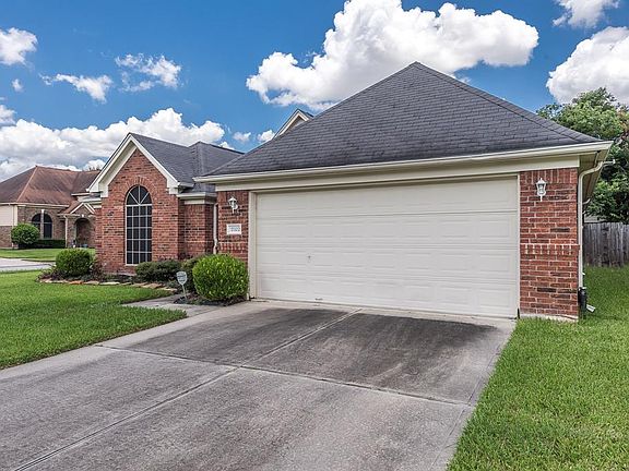 4th image of 12322 May Laurel Dr