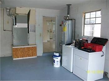 3rd image of 1315 Monte Ln
