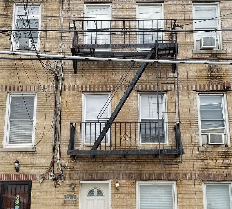 1st image of 2630 Harway Ave APT 1