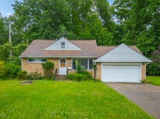 1883 Skyline Dr, Richmond Heights, OH