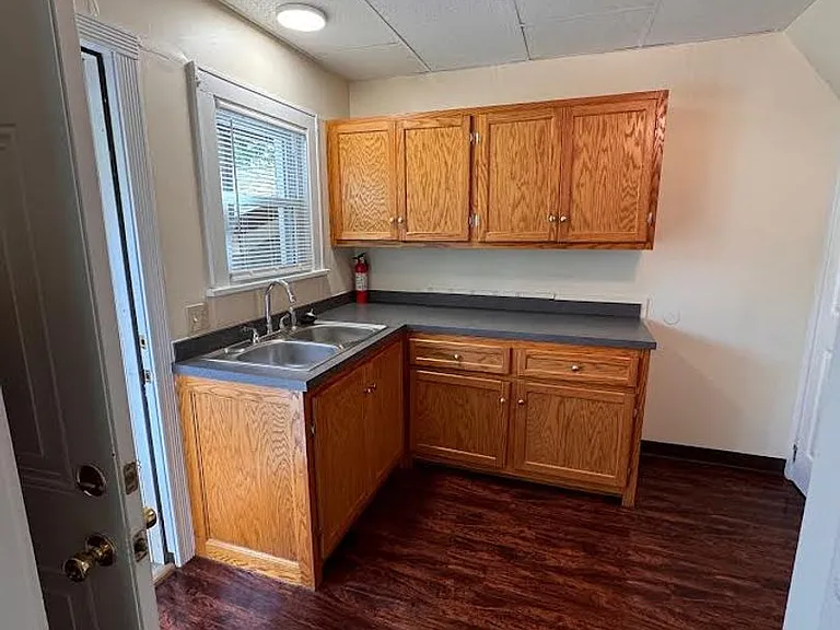 453 E Kline St — Photo 19
