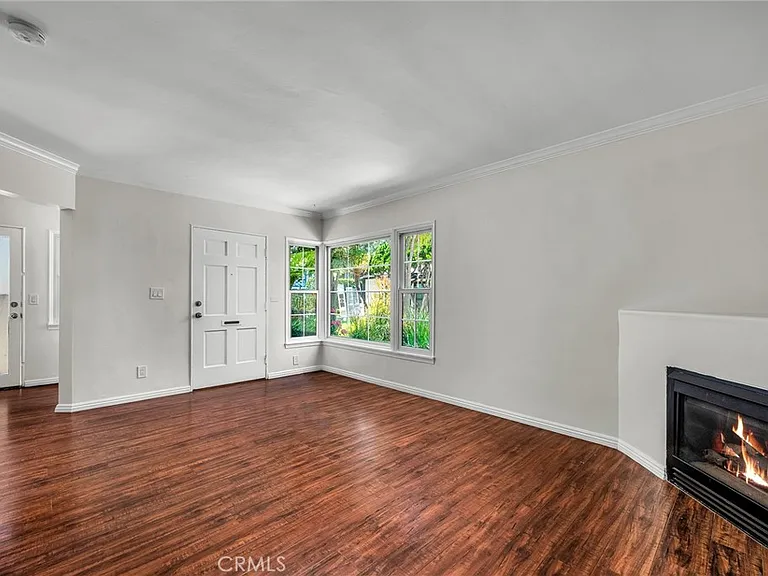 544 Glenneyre St #2 — Photo 7