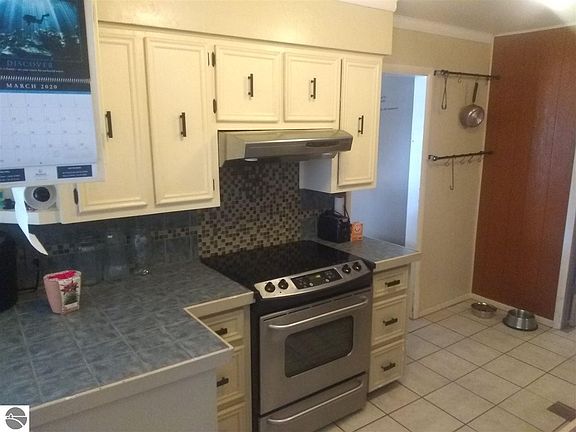 4th image of 2127 Whitetail Dr