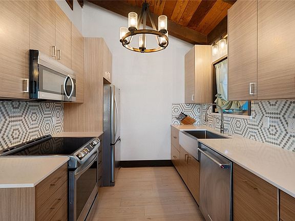 4th image of 315 Olympic Ct #F
