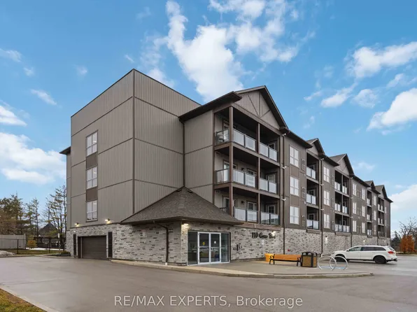 110 Grew Blvd #311, Georgina, ON L0E 1L0