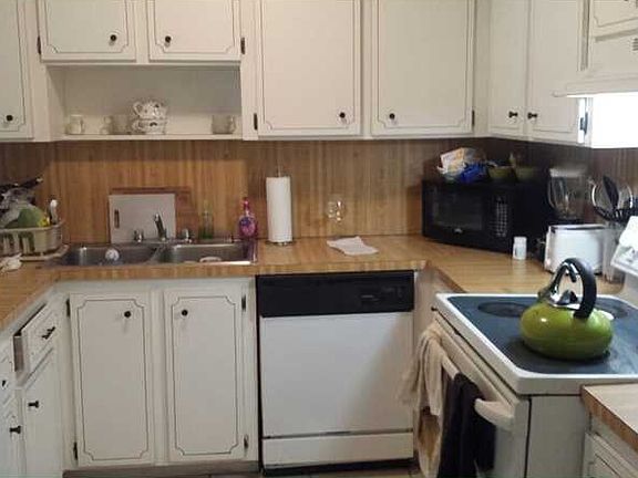 2nd image of 7000 NW 186th St APT 4-127